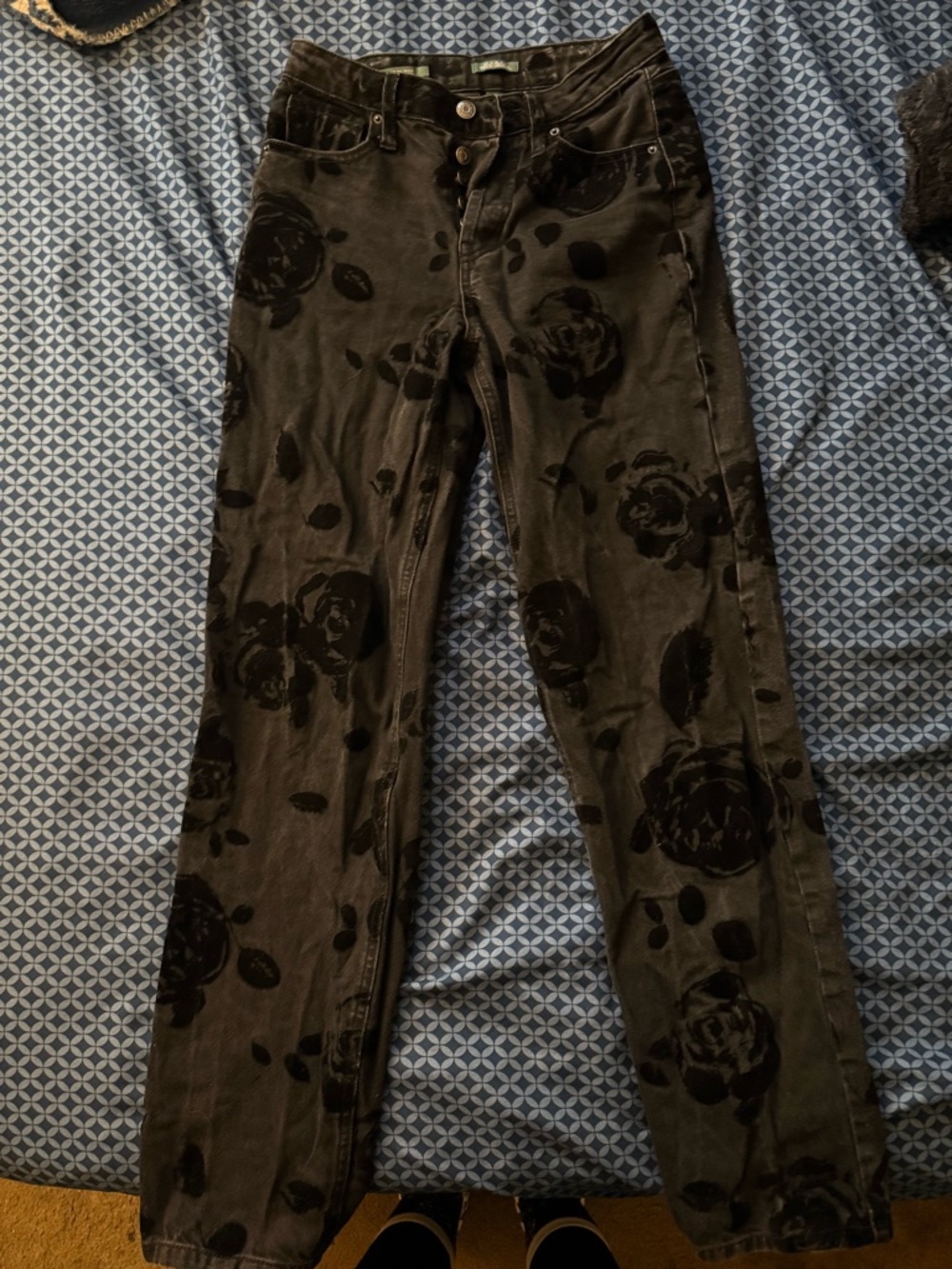 wild fable Black Floral Velvet-Print Jeans